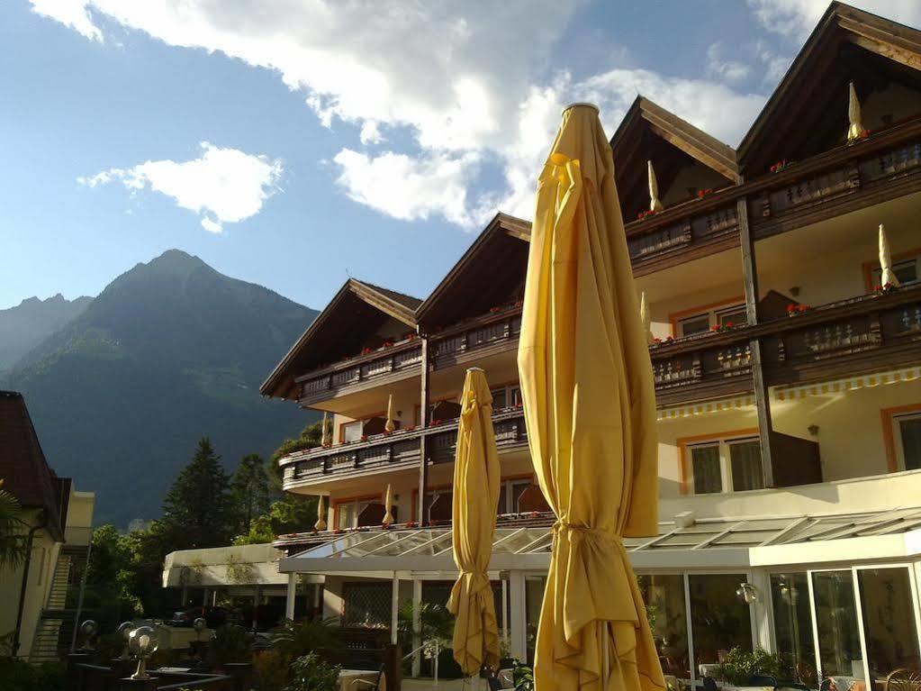 Fruehstuecks-Hotel Olympia Tirolo Exterior foto
