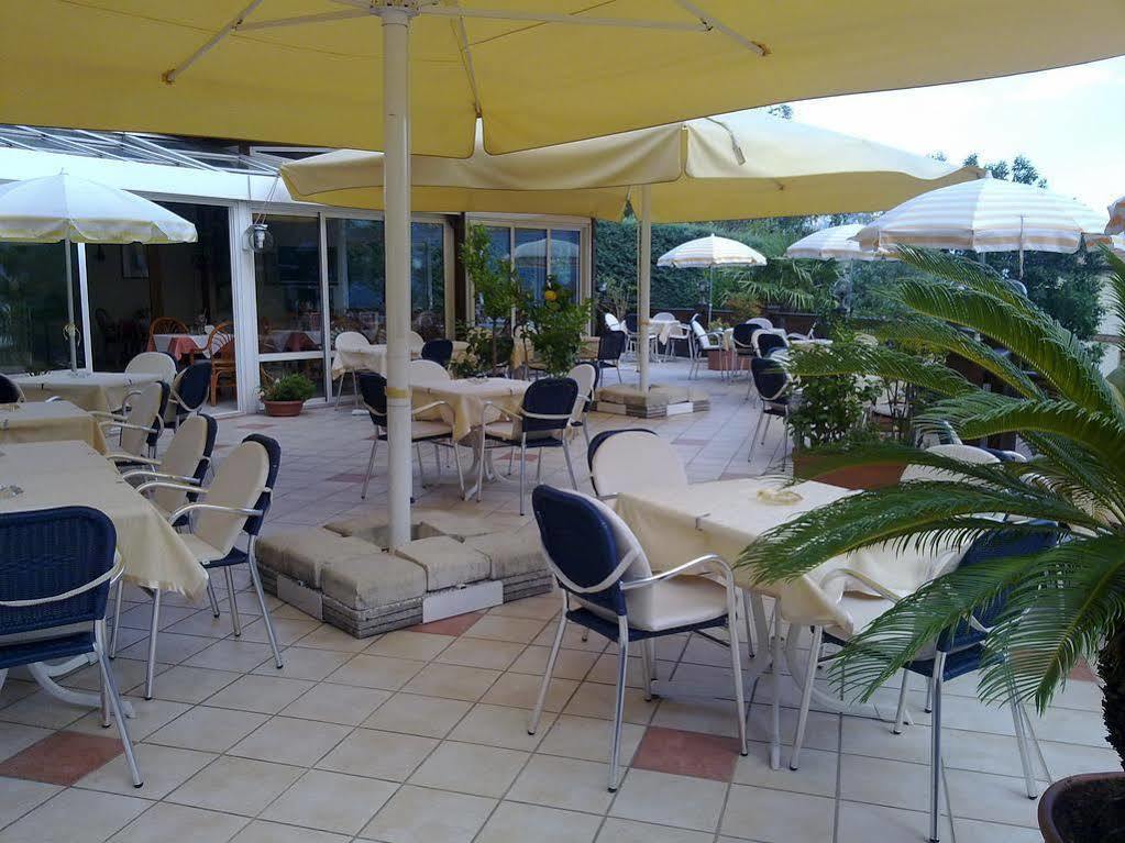 Fruehstuecks-Hotel Olympia Tirolo Exterior foto